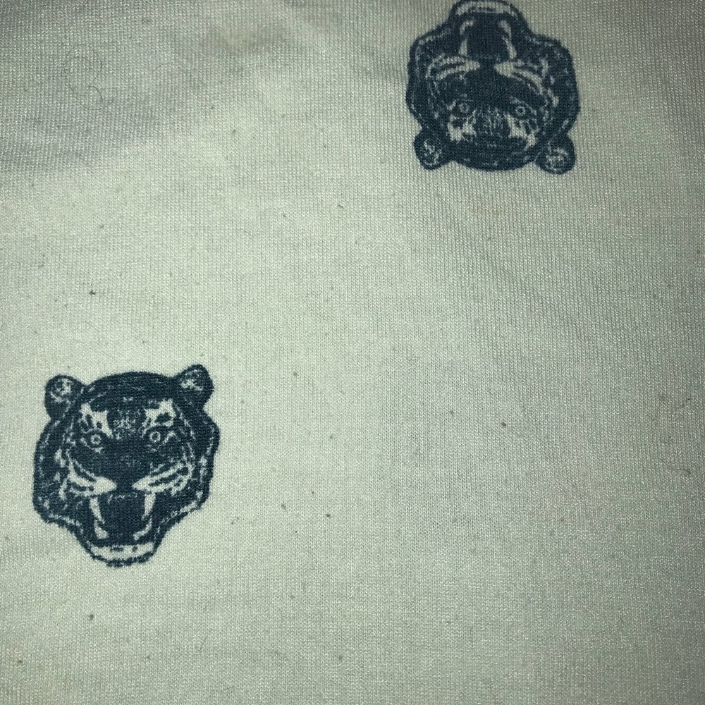 XL Christy T - Picture 2 of 4